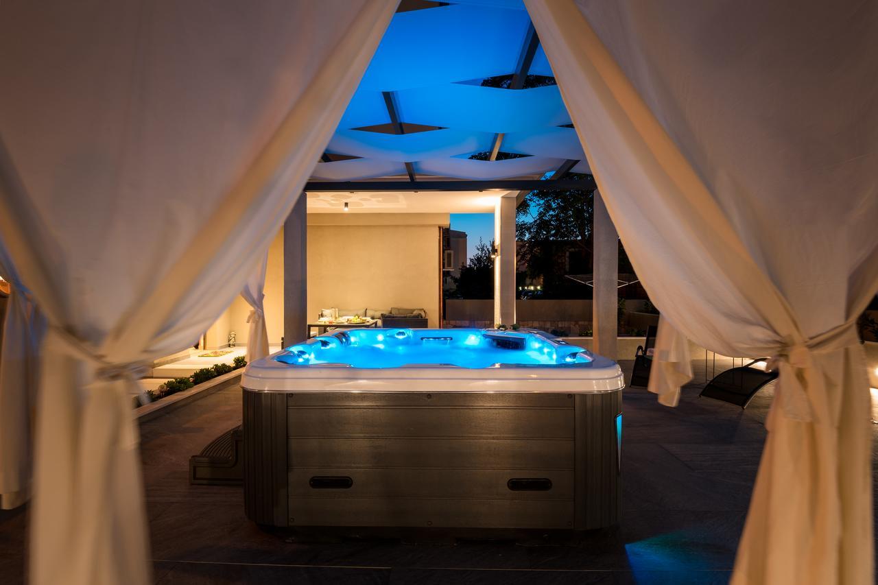 Family Apartment Dubrovnik - Private Jacuzzi Terrace, Private Parking المظهر الخارجي الصورة