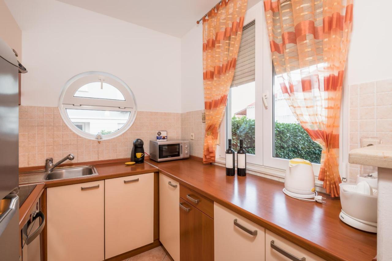 Family Apartment Dubrovnik - Private Jacuzzi Terrace, Private Parking المظهر الخارجي الصورة